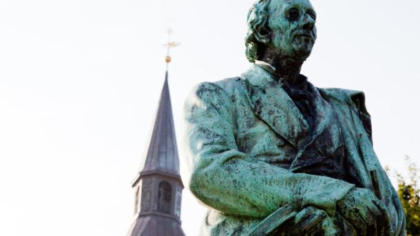 H.C. Andersen Statue